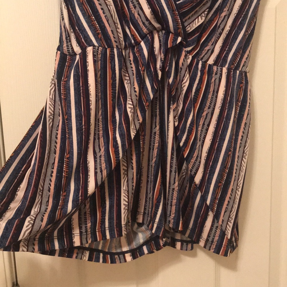 Romper - Picture 2 of 4